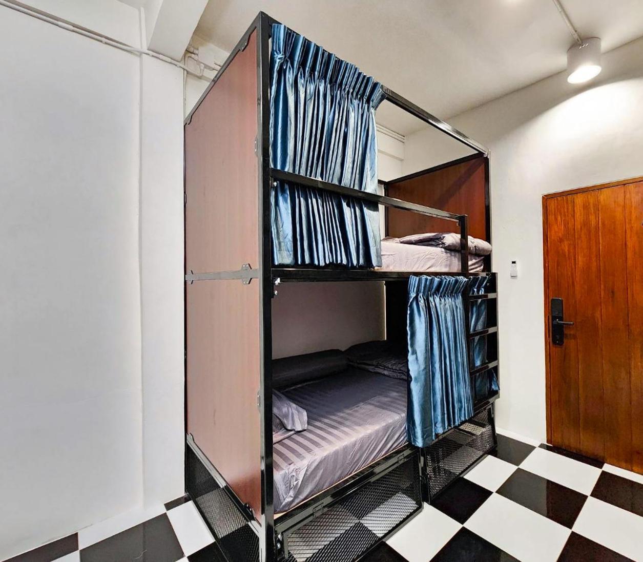 Noir Cafe And Hostel Chinatown Bangkok Kamer foto